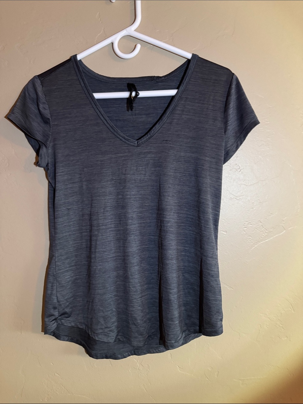 Source Unknown Women's V-Neck Short Sleeve Top - Charcoal Gray